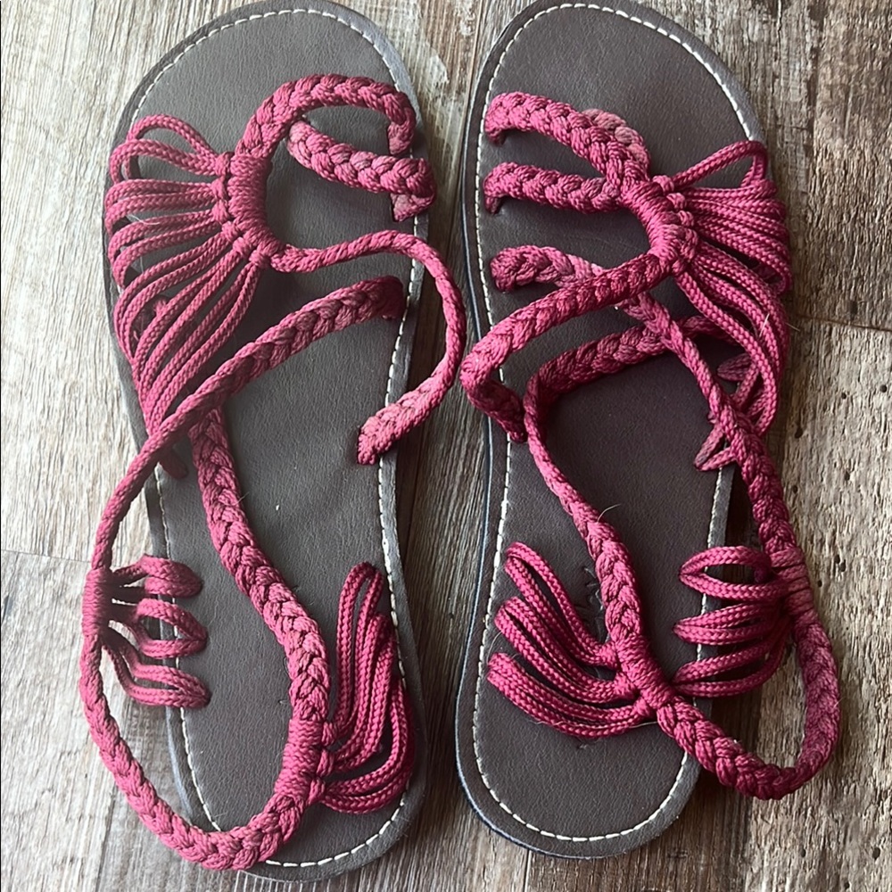 Women's Braided Sandals - maroon